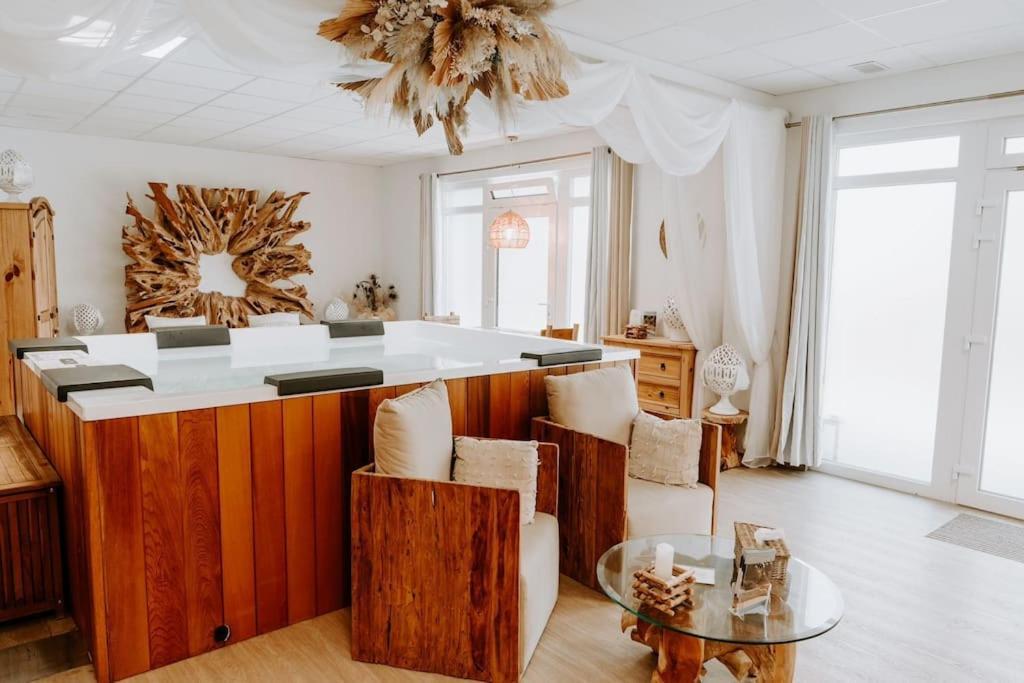Suite De Charme Avec Jacuzzi Et Cabine Infrarouge Tubize Extérieur photo
