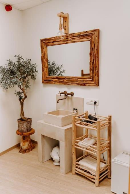 Suite De Charme Avec Jacuzzi Et Cabine Infrarouge Tubize Extérieur photo